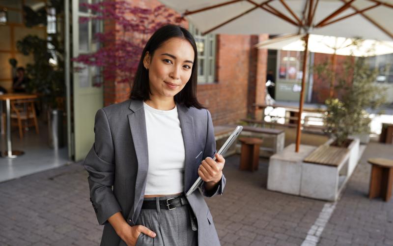 asian woman small business owner 